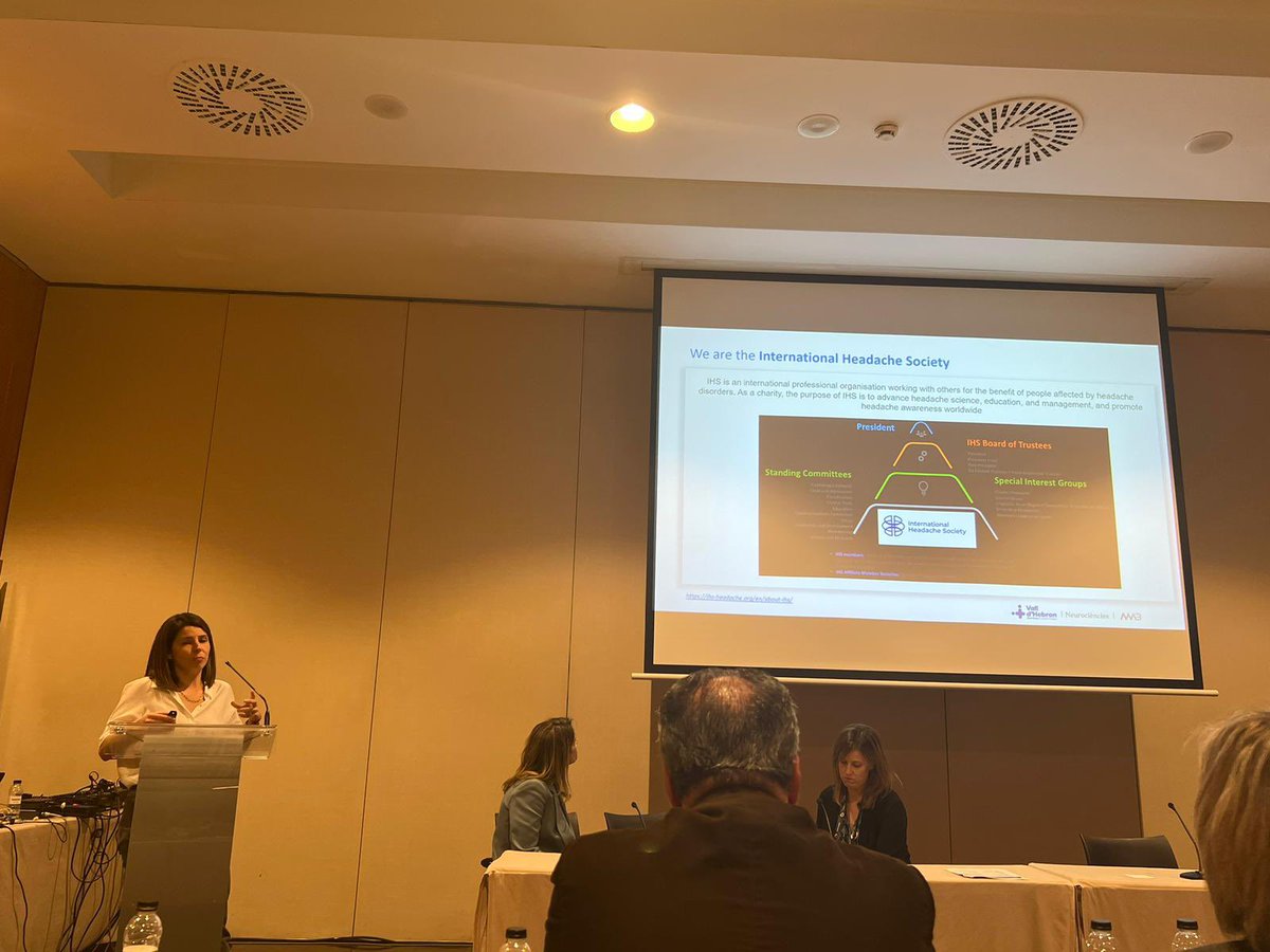 AdaptiveBrain's tweet photo. Muchas gracias a la organización del #MasterCef por invitarnos a esta Jornada #GECSEN
@ppozorosich, @MTorresFerrus y @Lali_GinCi han participado tratando temas sobre investigación, la importancia de formar parte del @ihs_official y el Hospital de Día de #Cefalea https://t.co/56IkIEALbI