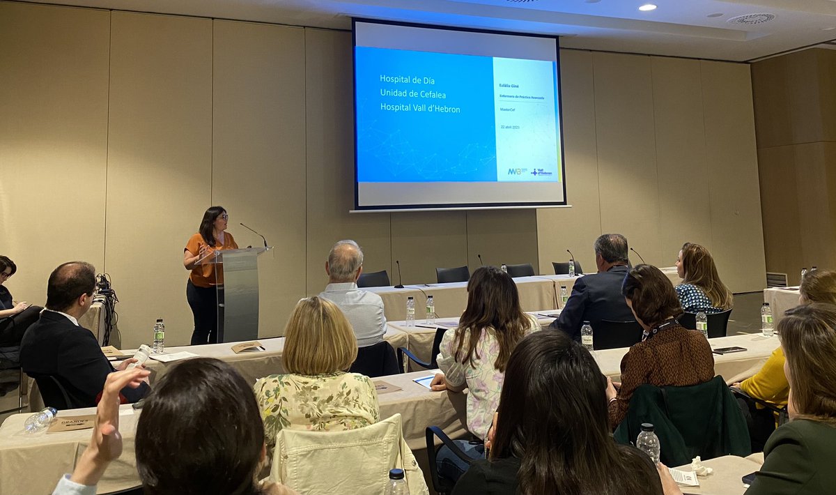 AdaptiveBrain's tweet photo. Muchas gracias a la organización del #MasterCef por invitarnos a esta Jornada #GECSEN
@ppozorosich, @MTorresFerrus y @Lali_GinCi han participado tratando temas sobre investigación, la importancia de formar parte del @ihs_official y el Hospital de Día de #Cefalea https://t.co/56IkIEALbI