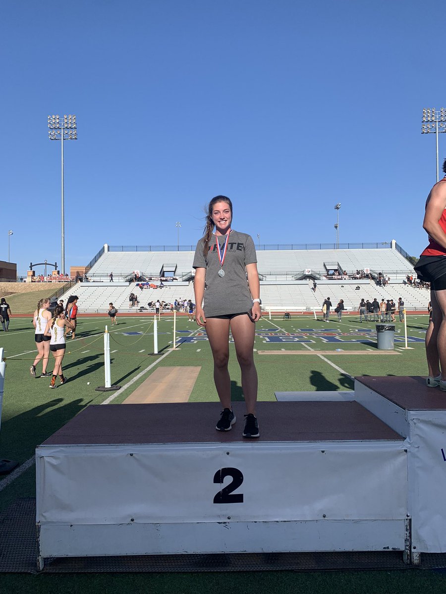 LCP_Track's tweet photo. ⚡️REGIONAL QUALIFIERS⚡️
100m Dash
🥇Cal Ritz🏆AREA CHAMP🏆
🥈Keagan Galmor https://t.co/izkGd3wYqY