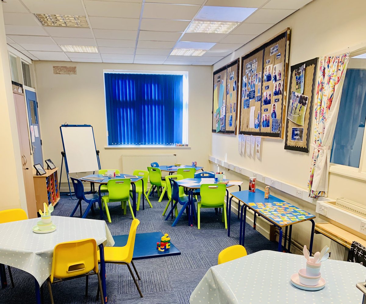 sthelensCEPS's tweet image. Our Play and Shine extended provision club is ready to welcome our children from Monday for their breakfast and after school fun! Please contact the school office for further information #ShineTogether ✨