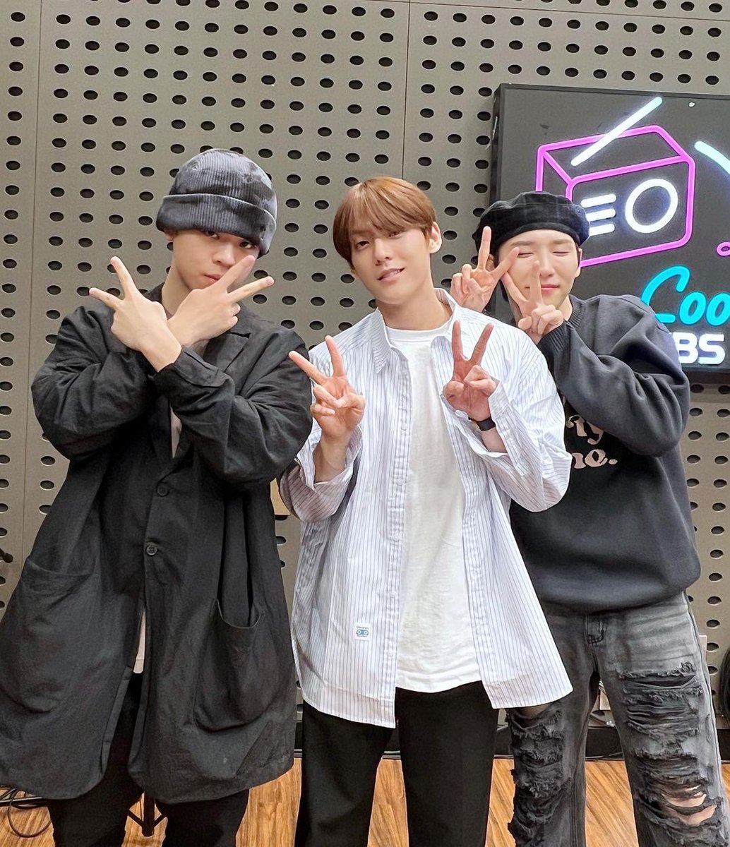 AB6IXBrasil's tweet photo. [#IG|22.04.23] Atualização da BTOB Kiss The Radio no instagram com Woong.

🔗: https://t.co/t2CMnTeUYh…

#AB6IX #에이비식스 #전웅 #김동현 #박우진 #이대휘 @AB6IX @AB6IX_MEMBERS https://t.co/QYadkbk730