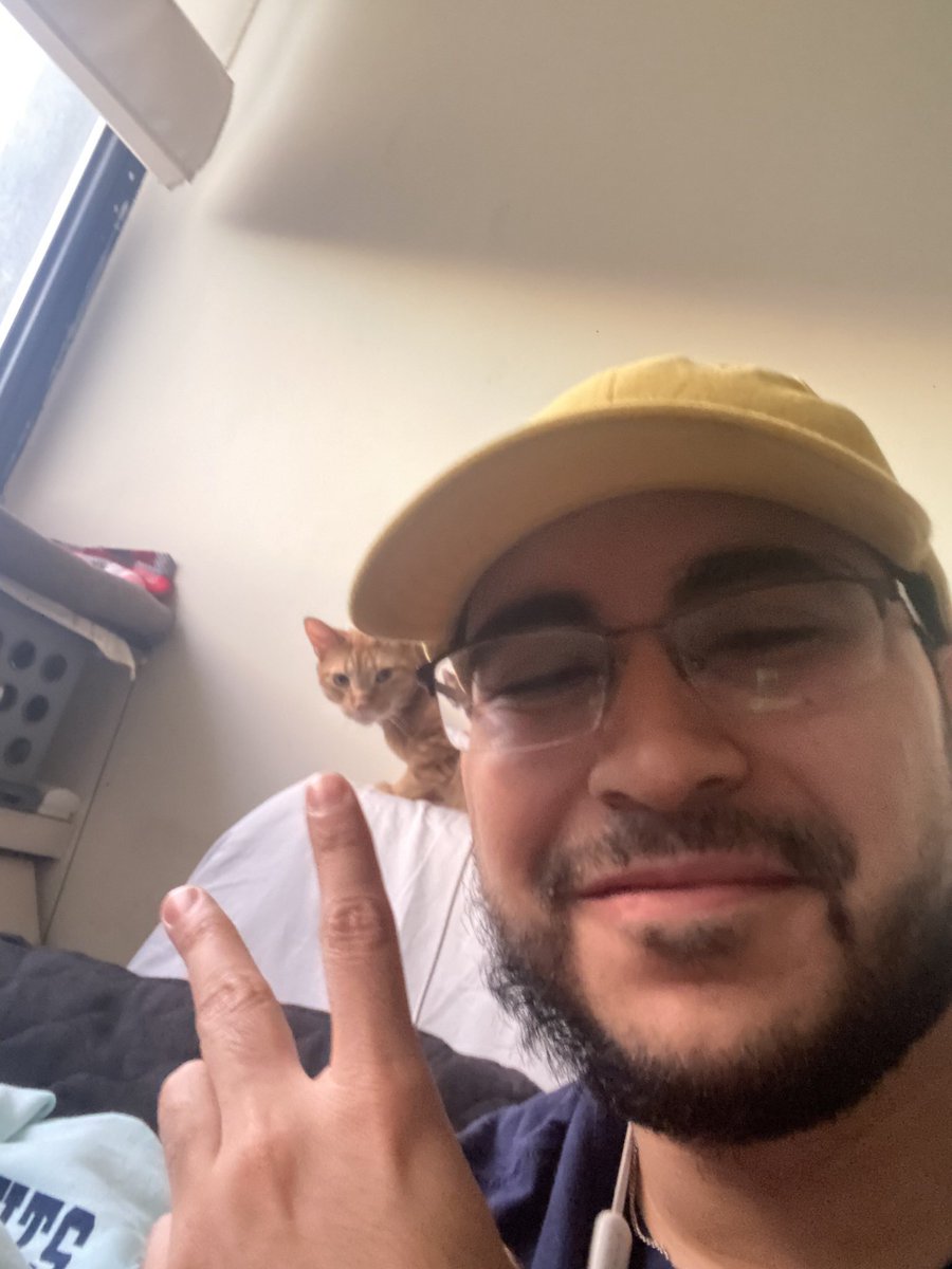 dfaultprsnality's tweet photo. I will miss you with my all my heart and all my life until I die my little man. I’m beyond lucky to have had you in my life. siempre te voy a querer y va ser muy difícil tener esta casita sin ti pisando su piso https://t.co/UnTs9fd0y1