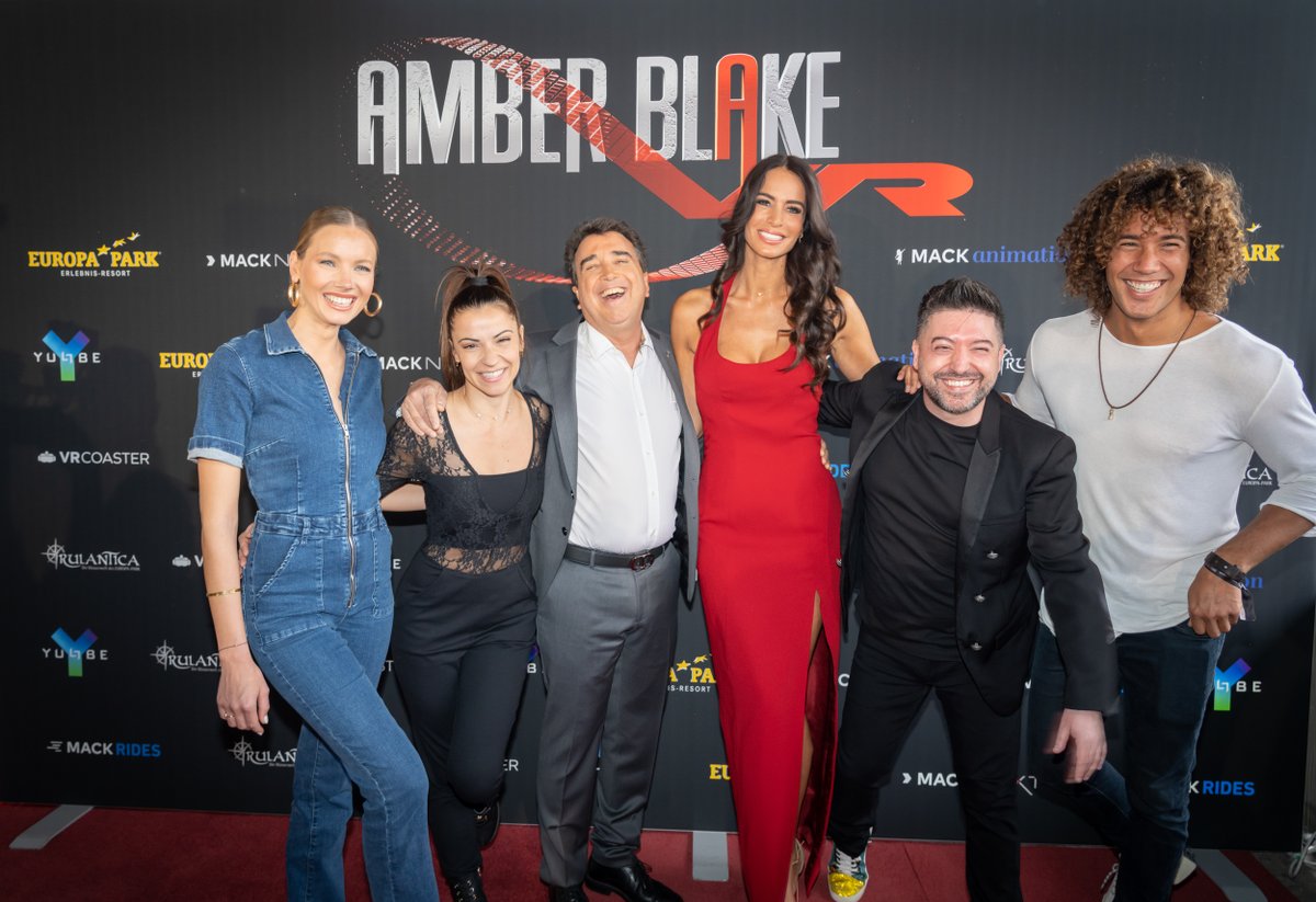 EuropaParkFR's tweet photo. 💥🥷🏻 #AmberBlake : Opération Dragonfly 🥷🏻💥
Hier soir a eu lieu l'inauguration VIP de notre nouvelle expérience PRO à @yullbe_official. De nombreuses célébrités, un spectacle unique et une mission passionnante avec Amber Blake et @jadelagardere pour une soirée incroyable ! 🤩 https://t.co/RKcNvx3j8r