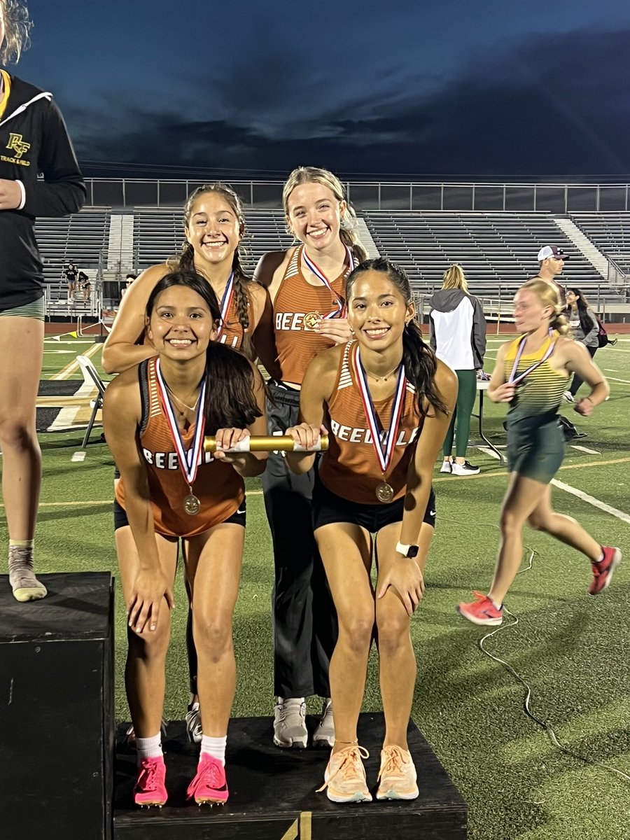 K_Mac_05's tweet photo. After placing 5th at District I was given the opportunity to jump at Area. And I can now say IM GOING TO REGIONALS!!! I also want to say amazing job to my relay team. We came out and competed every meet. Can’t wait for all of us to come back next year. #areatrack #triplejump #trackandfield