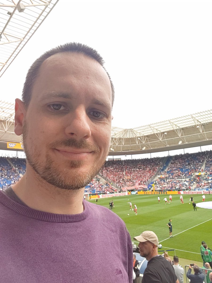 Tobias Escher tweet media