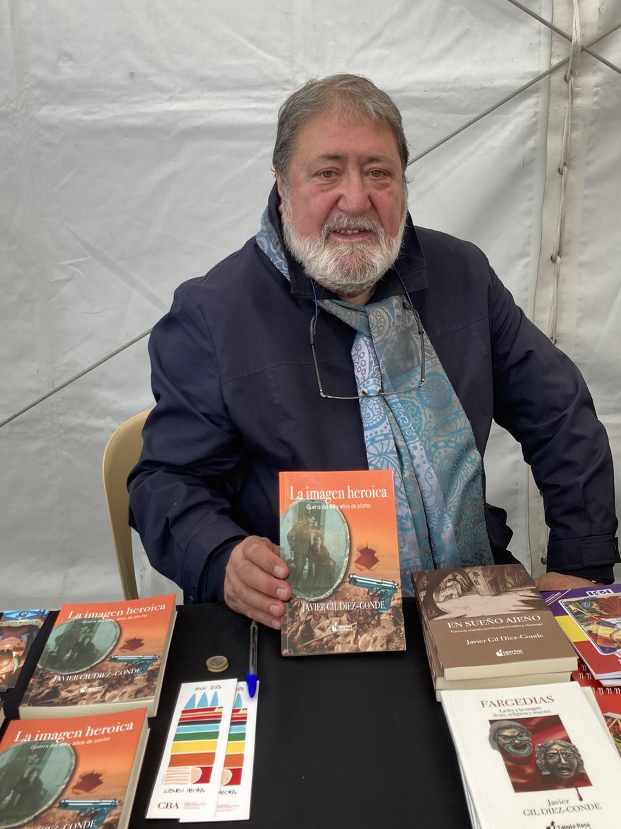 IBB219's tweet photo. #DiadelLibro2023 #Irun @RomanHuarte @EvaHuebra #JosuTorres #JavierGil @oskarbielkarte #Bidasoa https://t.co/eUQhv93Lji