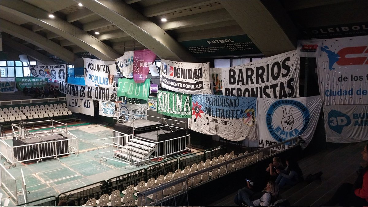pollofarsante's tweet photo. @tomasrebord Esperando a Beatriz Sarlo en ferro. El método marca el camino. https://t.co/1IC9rozLw7