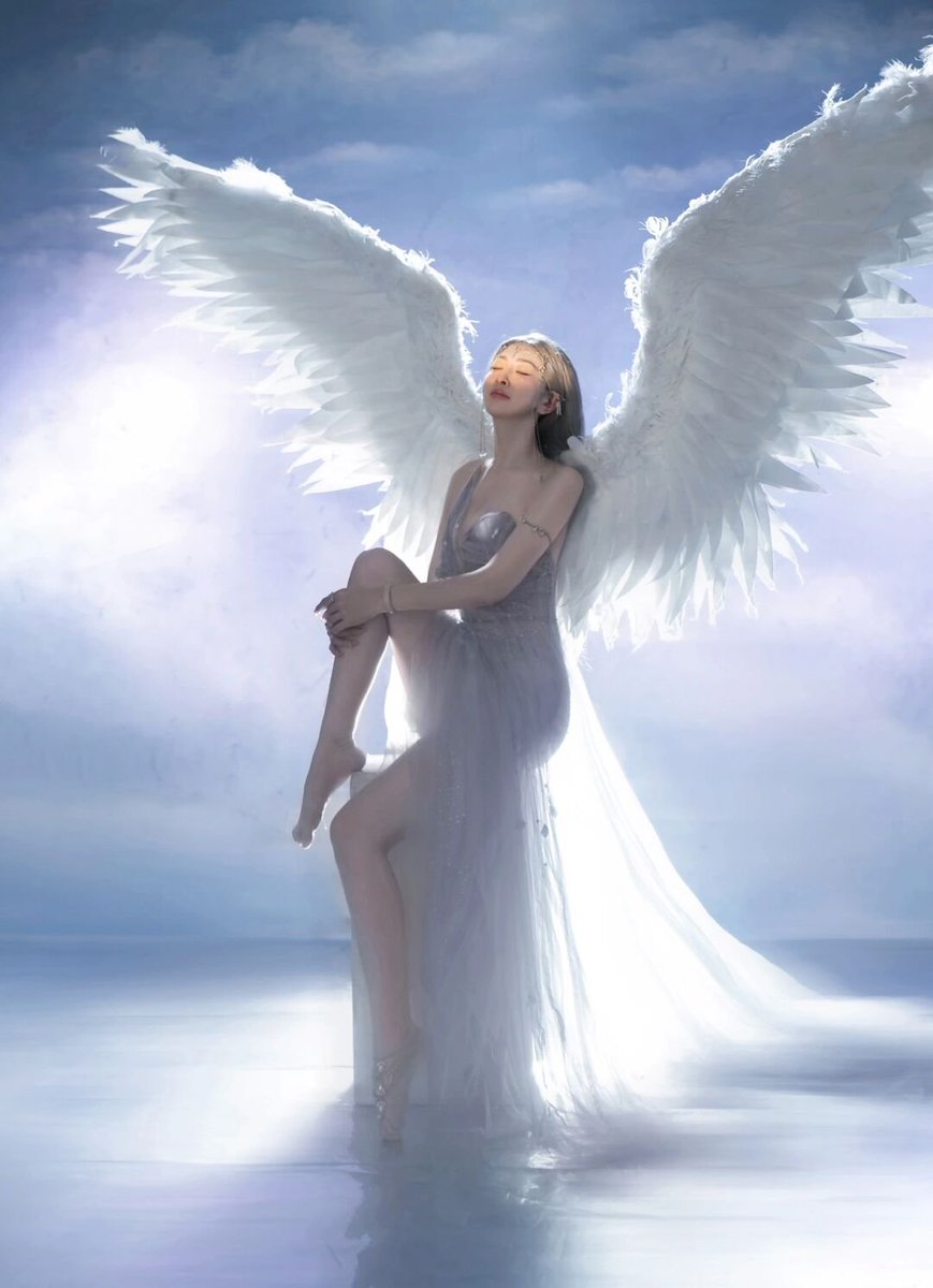 C9032821's tweet photo. Everyone has an angel living in their heart, but mine is still sleeping, and I have to make myself stronger https://t.co/vWtEqNfhxx
