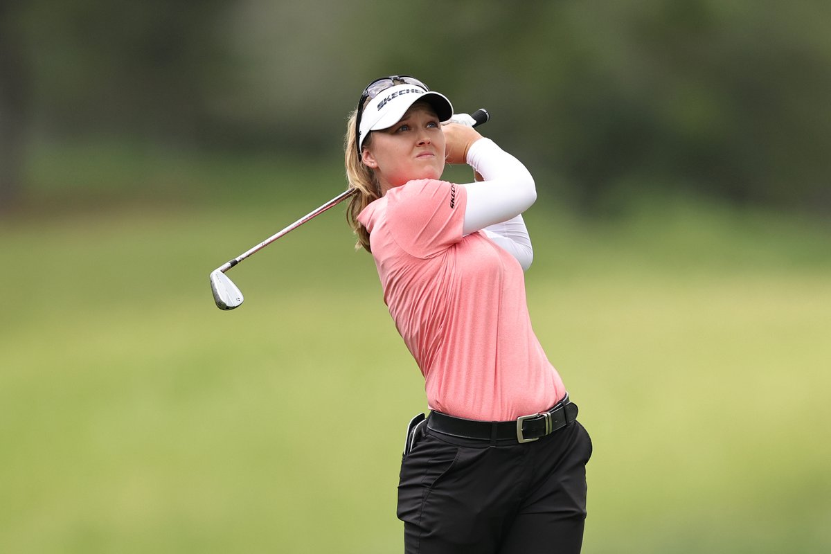 LPGA's tweet photo. Your final two groups for moving day in Texas 🔥

A Lim Kim -8
Lilia Vu -7
Megan Khang -7

Brooke Henderson -6
Nelly Korda -6
Patty Tavatanakit -6

You don't want to miss this! 👀 https://t.co/snQOfjfBtc