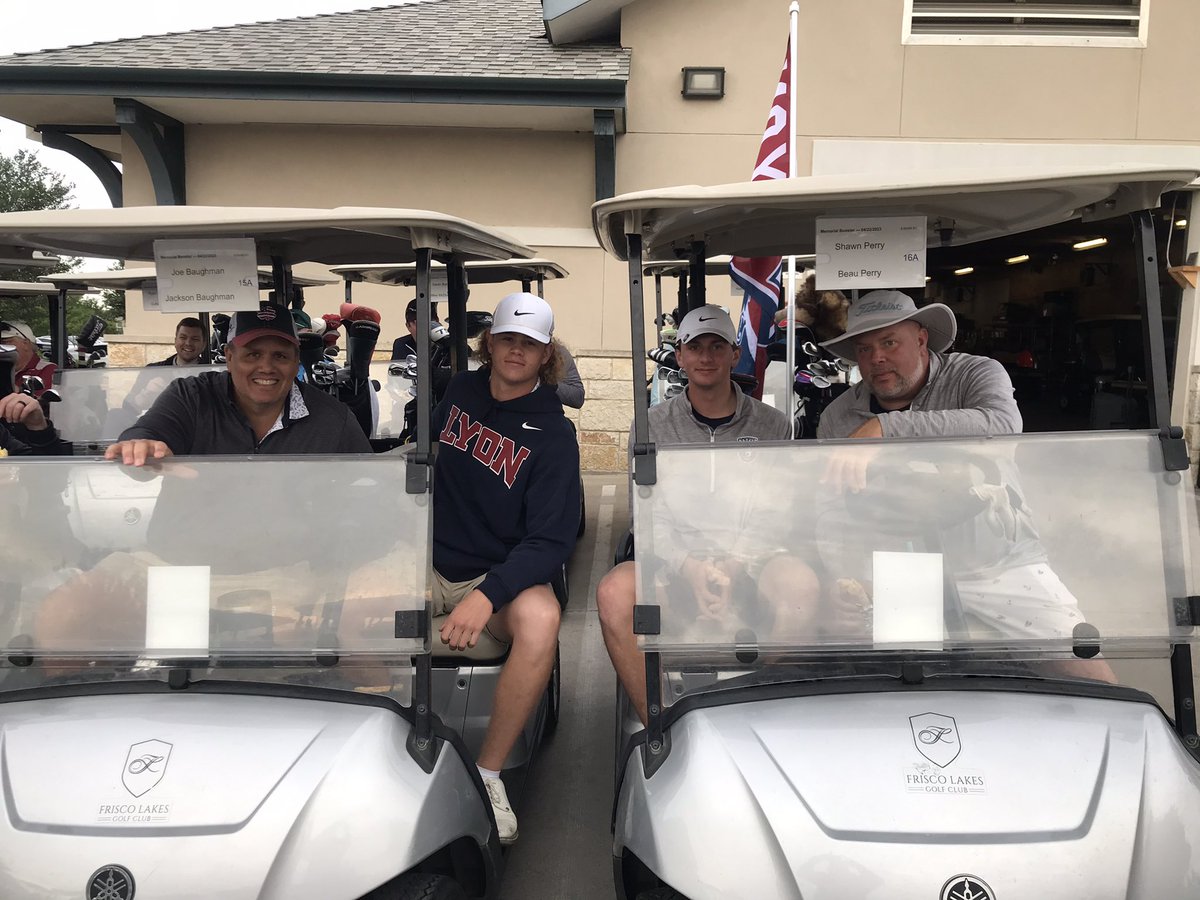 Sarah Perry tweet media