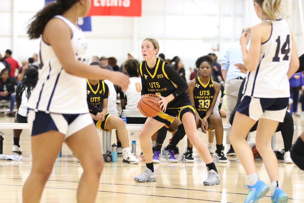 Ready for Day 2 at The Clash!! <a href="/UTSEliteSports/">⚫️ UTS Elite Basketball 🟡</a> <a href="/Ohio_Basketball/">OhioBasketball.com</a> <a href="/bays_jessee/">Jessee Bays</a> <a href="/TheCEO_UTS/">Marcus Lancaster</a>