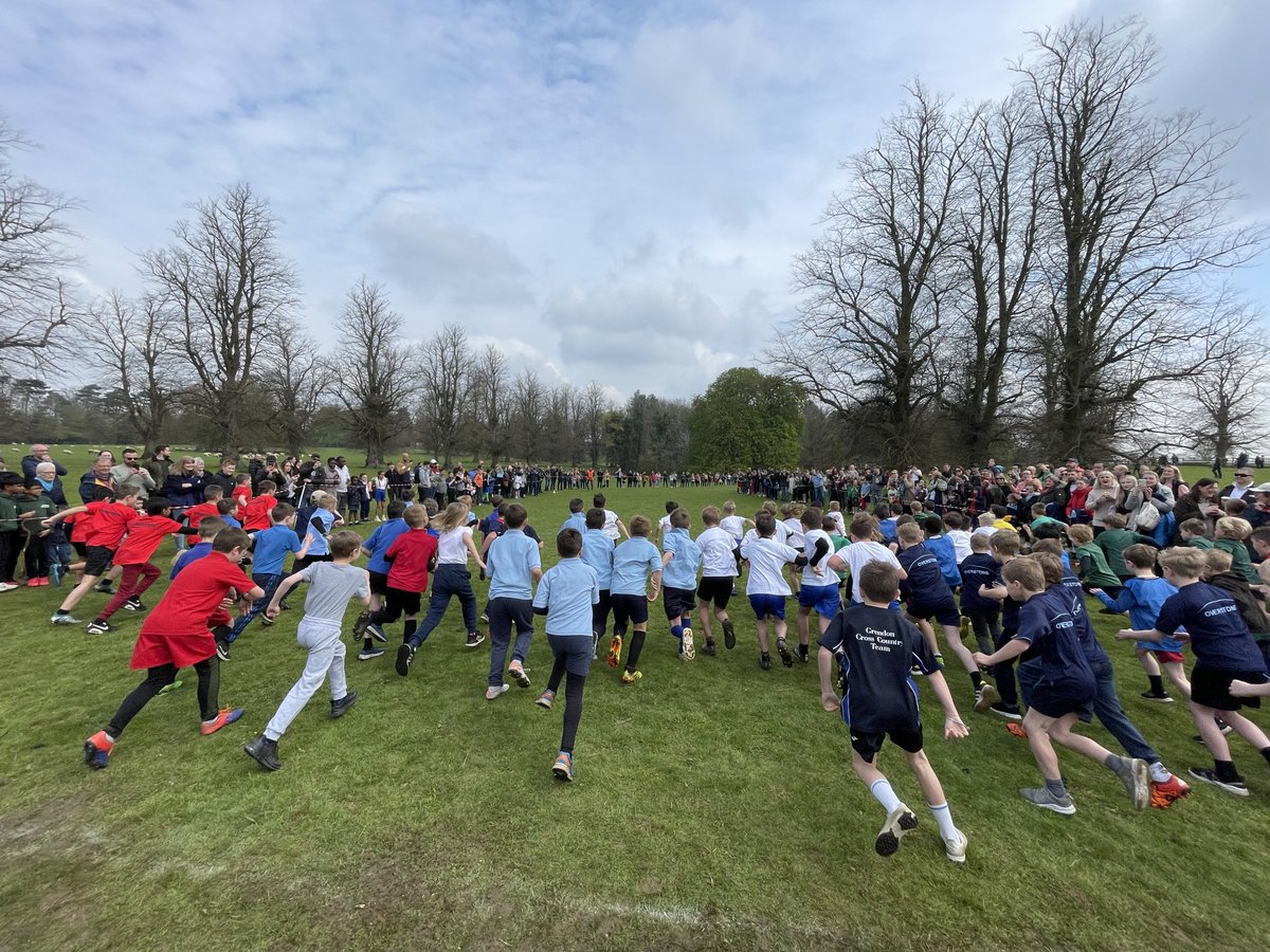 avpsaa's tweet photo. Great turnout for the Aylesbury Vale primary schools cross country event ⁦@AscottEstate⁩ today- congratulations to the overall winners ⁦@StMSchStewkley⁩ ⁦@TurnfurlongJSch⁩ https://t.co/A19IKItU5L