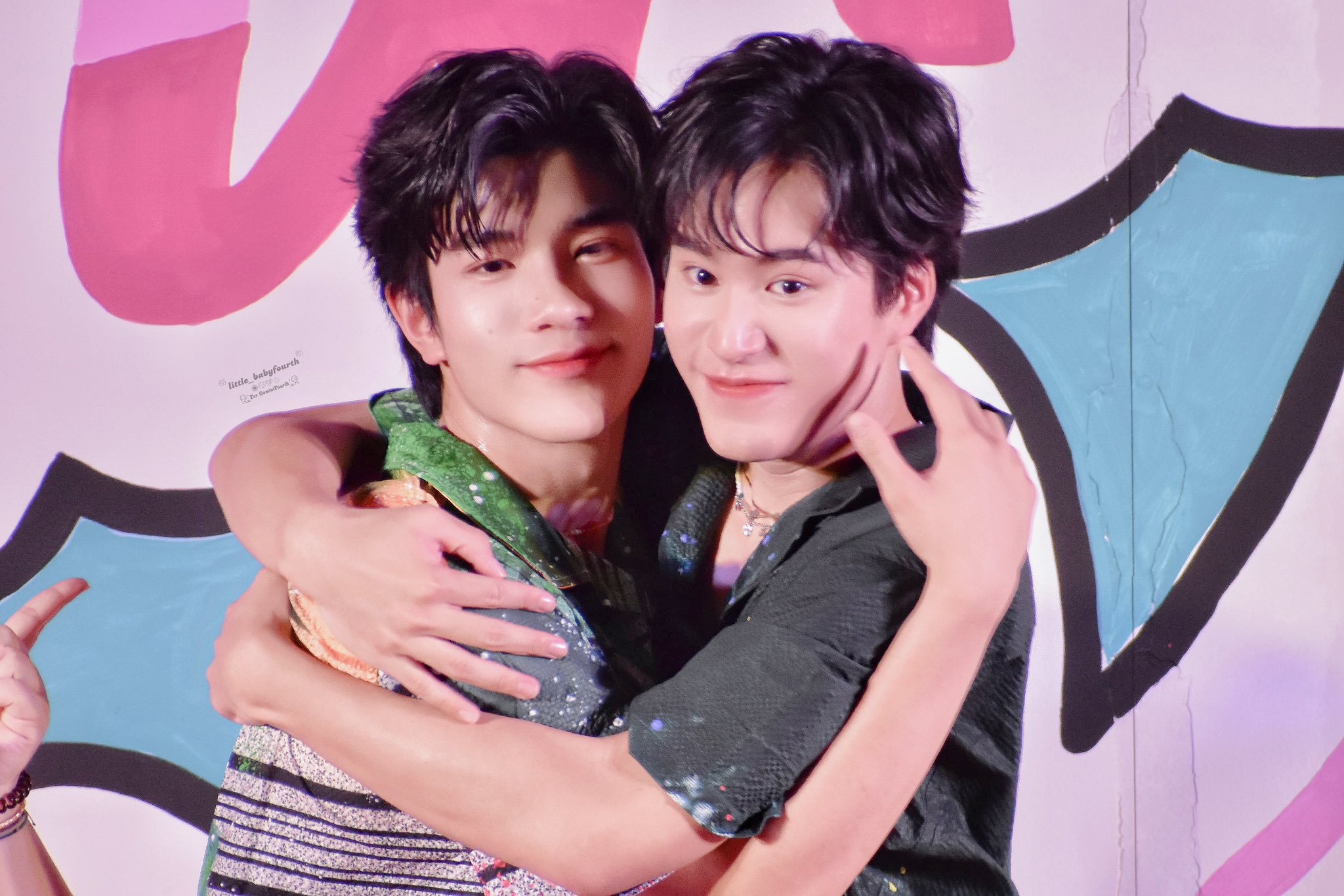 【未開封】GEMINIFOURTH 写真集「FRIENDTASTIC」 the photobook being named as FRIENDtastic makes me giggling