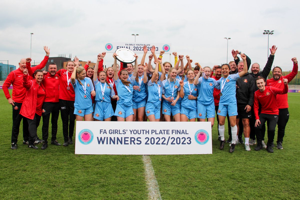 SunderlandRTC's tweet photo. Introducing your...

FA PLATE WINNERS 2022/23 🏆

#HawayTheLasses🔴⚪️ https://t.co/uUSn5NxfVJ