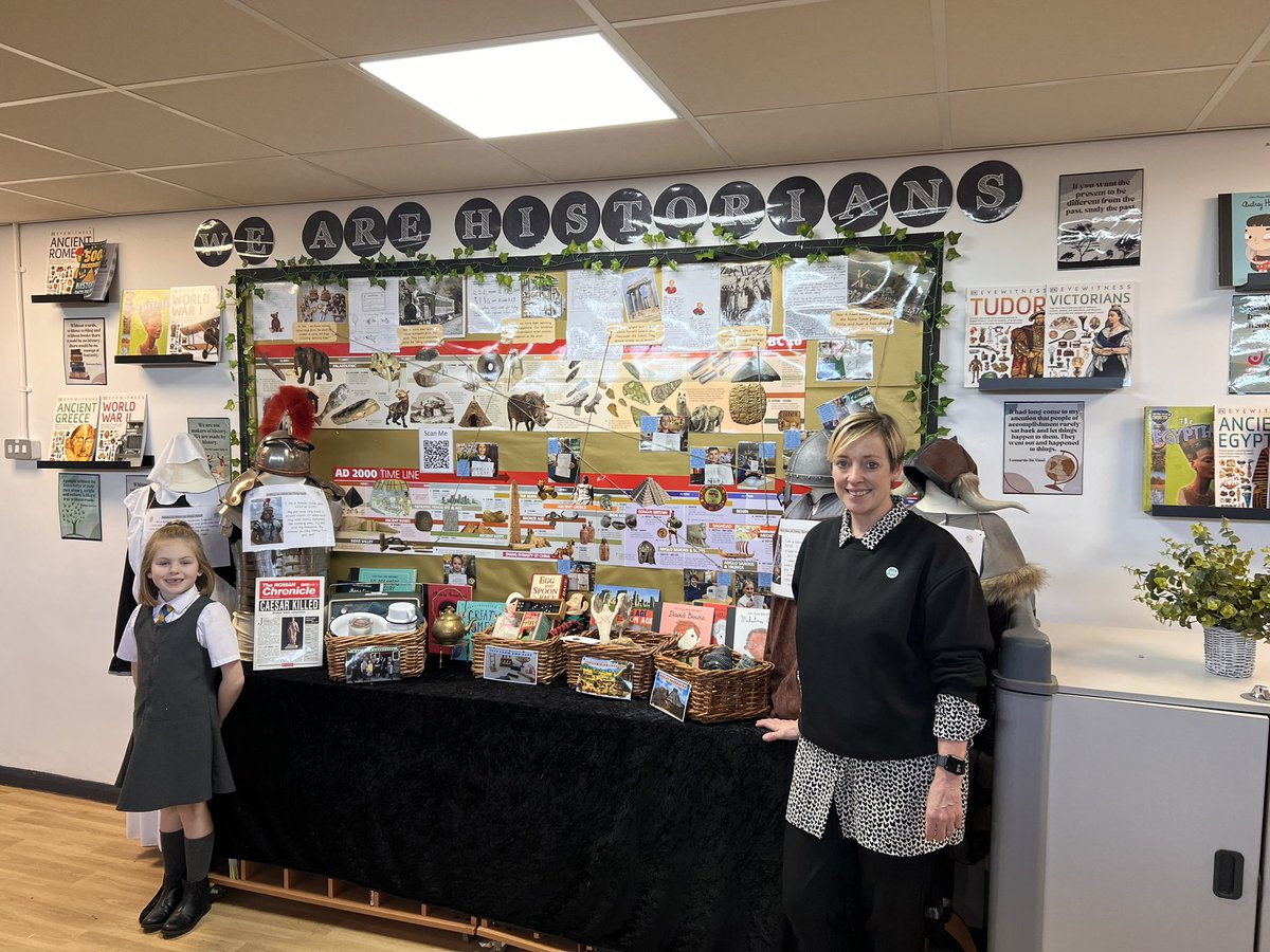 HolySpiritWA9's tweet photo. Look at our brilliant #historytimeline display! Children can stop on the corridor and enjoy a history book or resource and spot key events they remember on our whole school timeline. We’ve sound buttons to help recall key learning! Super work from our History lead Mrs Sharrock! https://t.co/QhOy0olUXg