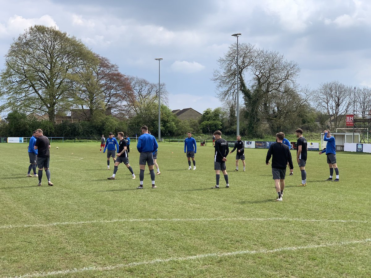 BradfordTownFC's tweet photo. Getting ready 👀

#BTNBAT #AvonArmy #BTFC https://t.co/VgSMm5EqNr