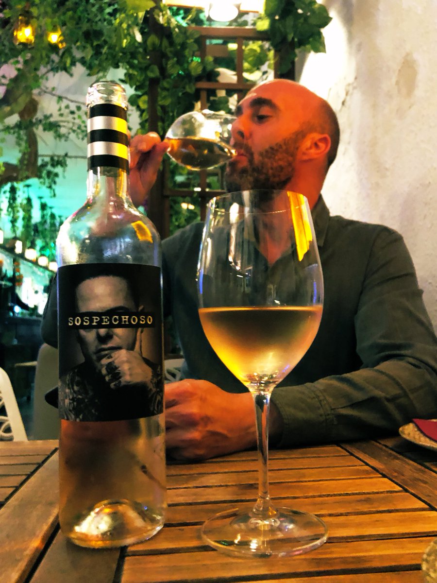 AndreaMiro2's tweet photo. Sospechoso als Jardinets dโAribau!
Fantร stic lloc per divertir-te i disfrutar amb amics ๐
#jardinetsaribau #bngrup #sospechoso #vilaviniteca
#uvasfelicies #wineintube #funwine #rosewine #winelover #friendlyplace #gardenbar #baresquelugares #sospechosowine https://t.co/2lJBkadZFn