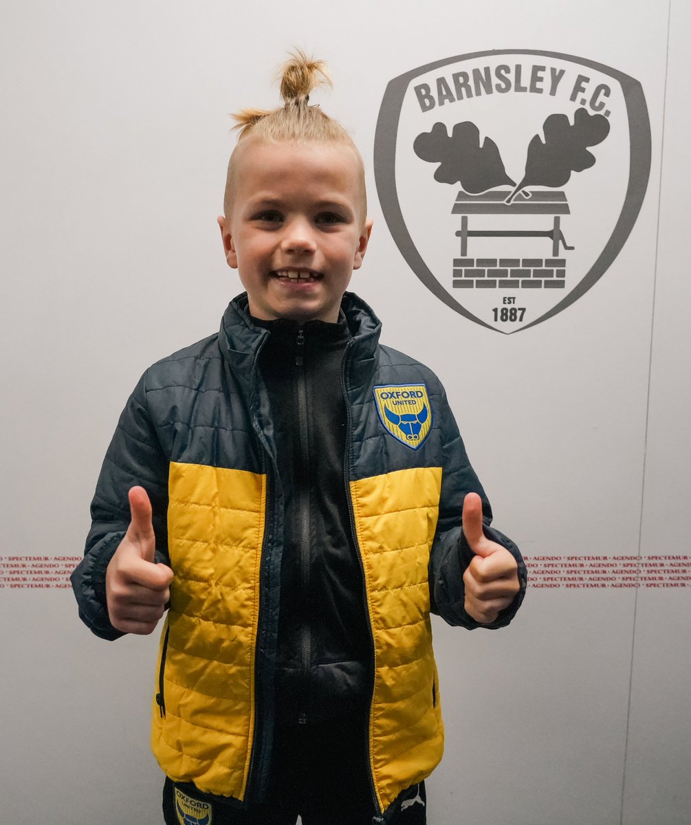 Young U's fan Freddie has been picked out of the crowd and will be our mascot walking out with the teams this afternoon 🙌

🟡🔵 #OUFC | #COYY