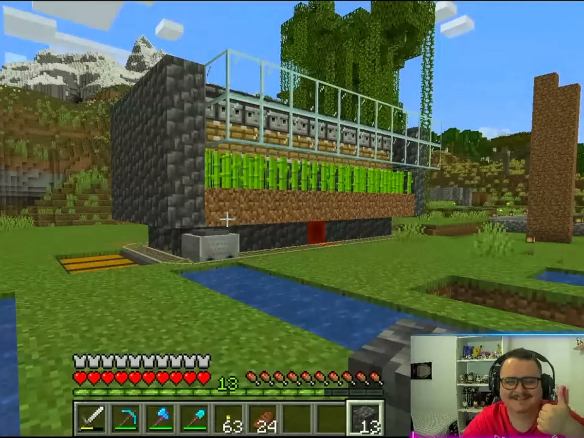 MonkeyDCloud_'s tweet photo. Pensando en las futuras elitras, decidimos crear la Granja de Caña de Azúcar🎋. Hasta la fecha, es la construcción que mejor diseño tiene😍
#monkeydcloud #mdc #minecraft #granja #azucar #bambu #elitras #twitch #streamer #Minecraftbuilds #caña https://t.co/bI40IN43Mb