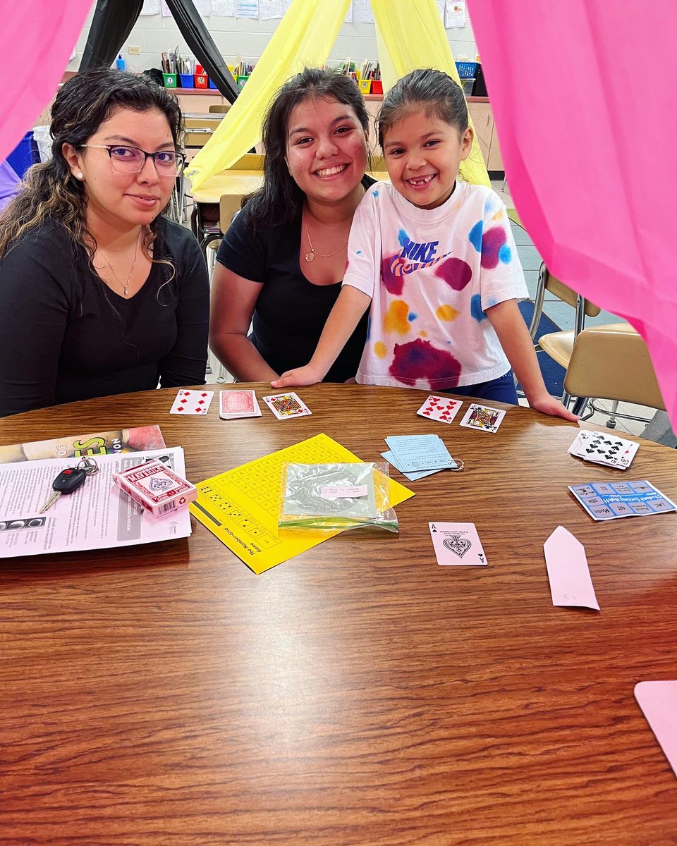 ccsd21twain's tweet photo. Our creative 2nd grade team welcomed families to math camp, where life is s’more fun with math! 🏕️🍫 #21Learns https://t.co/OcqMEHx3dU