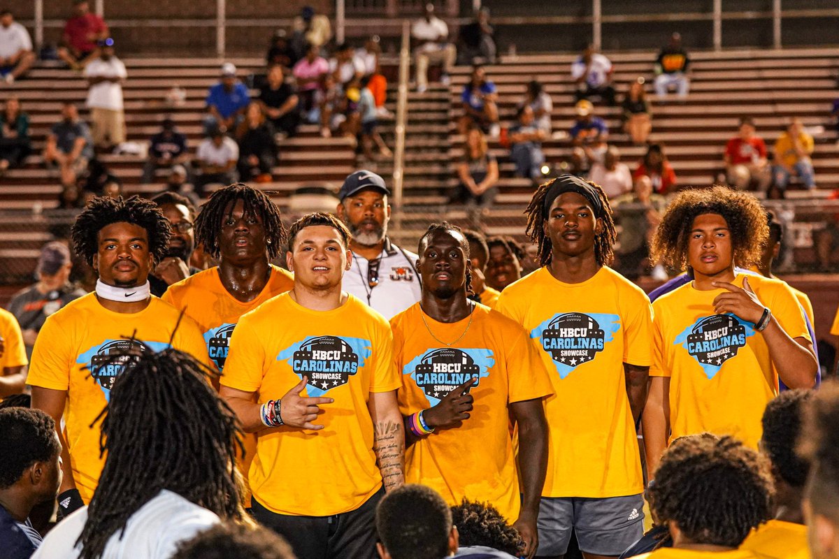 calebedstrom21's tweet photo. Great camp at Harding High School with @CFIShowcases @pepman704 @KennethMcClamro. Glad to be named top 6LB and Overall Camp MVP. Let’s get to work! @Gm4Sports @charlottepreps @NCSCRecruits @phaberkamp @CoachZMayo https://t.co/dwE4MyhNR2