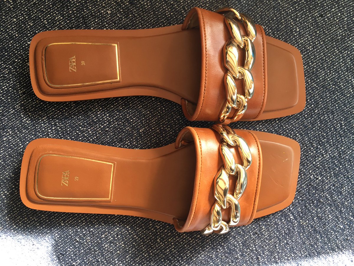 letitsnowonline's tweet photo. Pre-loved Zara Sandals: M350 
Trenery Sandals: M350
Excellent Condition 
Cash on Delivery 
DM for delivery around Maseru Downtown https://t.co/nwXLLVl4Lm
