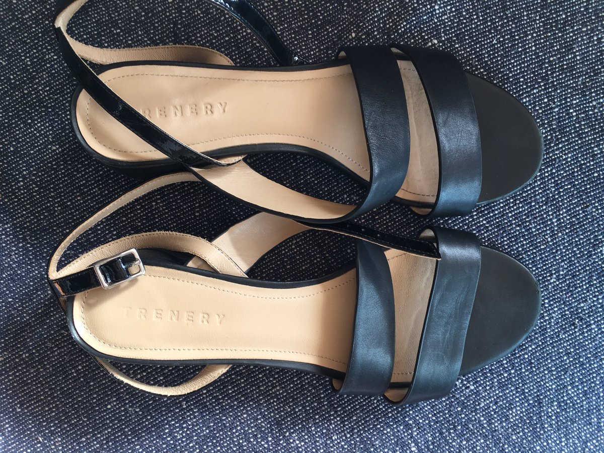 letitsnowonline's tweet photo. Pre-loved Zara Sandals: M350 
Trenery Sandals: M350
Excellent Condition 
Cash on Delivery 
DM for delivery around Maseru Downtown https://t.co/nwXLLVl4Lm