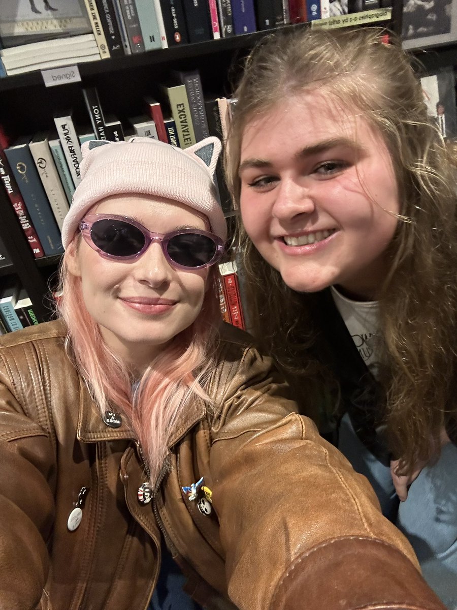 geoherbb's tweet photo. so in love with you!💖💛🤍🫶🏻 @babyqueen https://t.co/1dgqTbFgnl