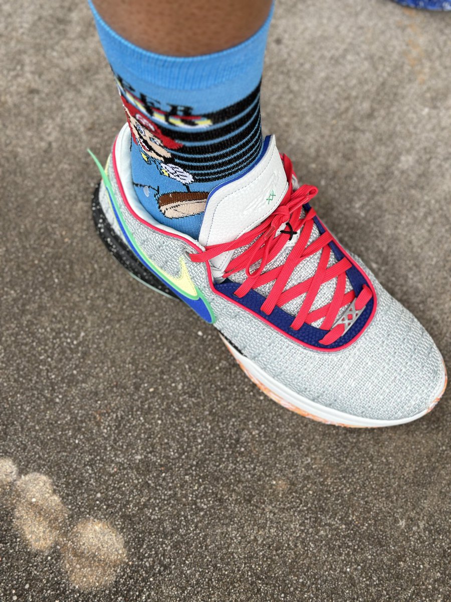 DaryleLSmith's tweet photo. Super Saturday AAU Drip
🧢👕👟💧
#Lebron20s #YankeeSnap
#MarioBro #BigBangTheory
@uncle_rjs @ahmiryoung
@FrshPhade @KidFromTheX @CallMeCoachVP @LiCkMyJs @LexxDaTurtle @mdeeeeee_ @MagMr44 @CoachWes03 @ALilBitOfEryn @Just_JeNiNE_ @IngloriousGUIDO
@kp0pkicks @rjolli007 @ManishLife_Ty @michele_kw