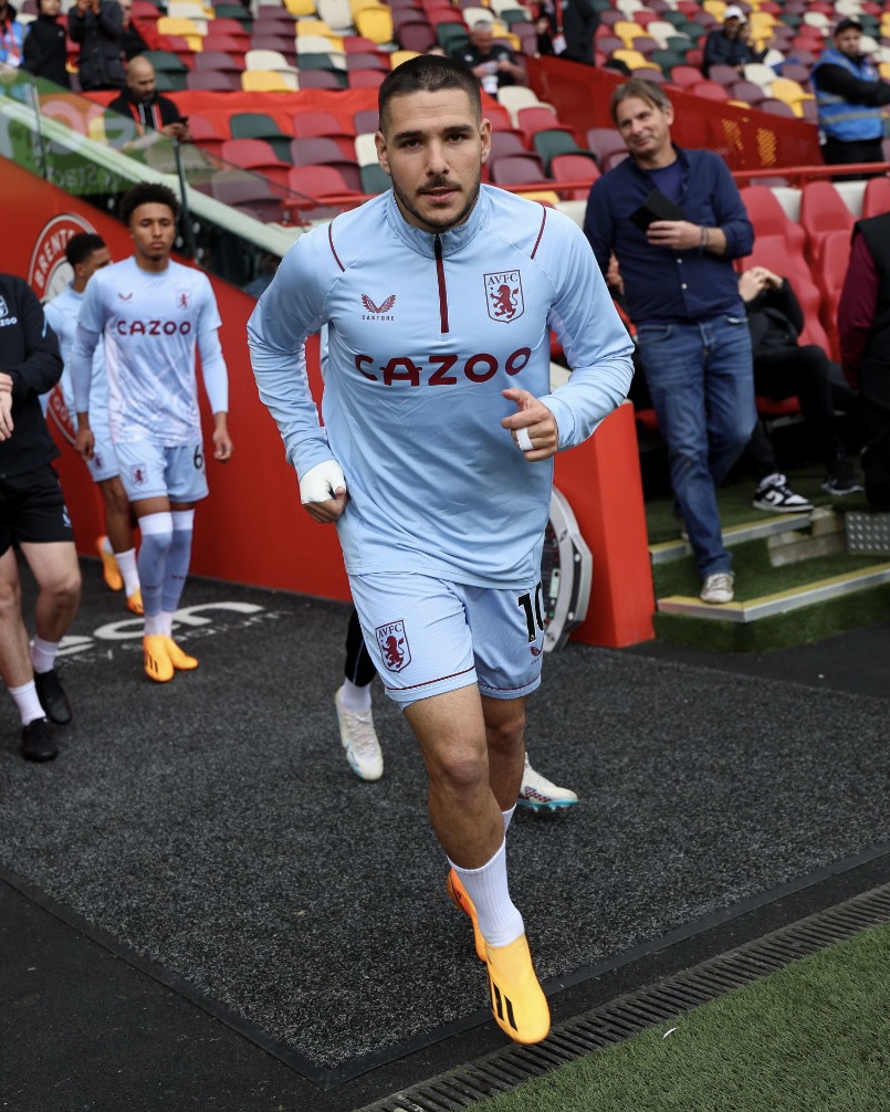 AVFCOfficial's tweet photo. EB10. ✨ #BREAVL https://t.co/gcbdP99vzc