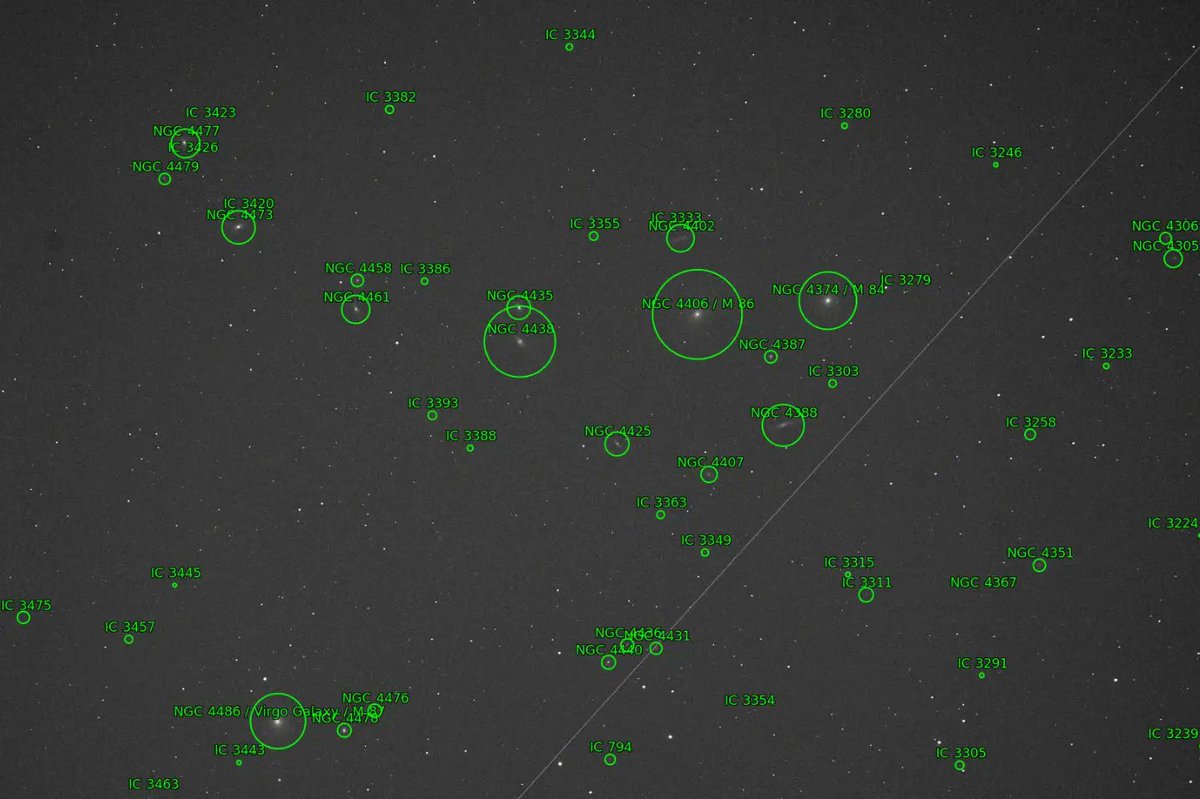 jonesy1007's tweet photo. So many galaxies in one area of sky
This is Markarians Chain in Virgo, currently overhead, each fuzzy blob a galaxy, contain billions of stars and probably trillions and trillions of planets, M84, M86, M87 are the bigger ones
#Astrophotography #DSO #astometry #markarianschain https://t.co/hXMhQ1sbTj