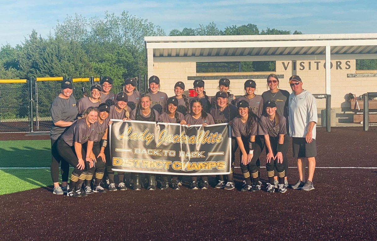CaileySlade's tweet photo. Back to back undefeated district champs and recorded my 400th HS career strikeout! Can’t wait for the playoffs! 🖤💛 https://t.co/NyGSfqh14n