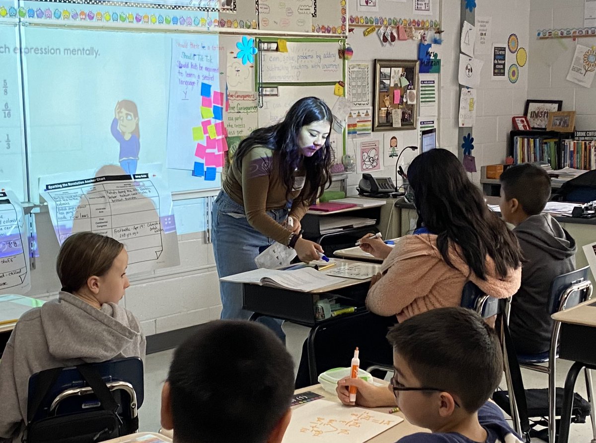 MMarzan5's tweet photo. Check out this EGHS Ed Academy aspiring teacher! She jumped right in to help students over the semester &amp; delivered her first math lesson this week! You should have seen her great engagement with the class...what an ADDITION to the profession 😁@Ricardo95186074 @D59SaltCreek https://t.co/GIC0DSP6Mh