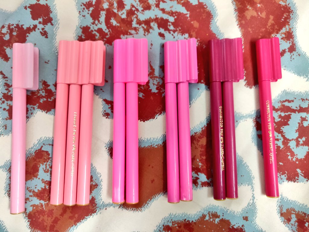 desi_rr's tweet photo. "life in pink" 💗💗🌸🌸
#ColoringBook #colourinspire https://t.co/EGxlL95YER