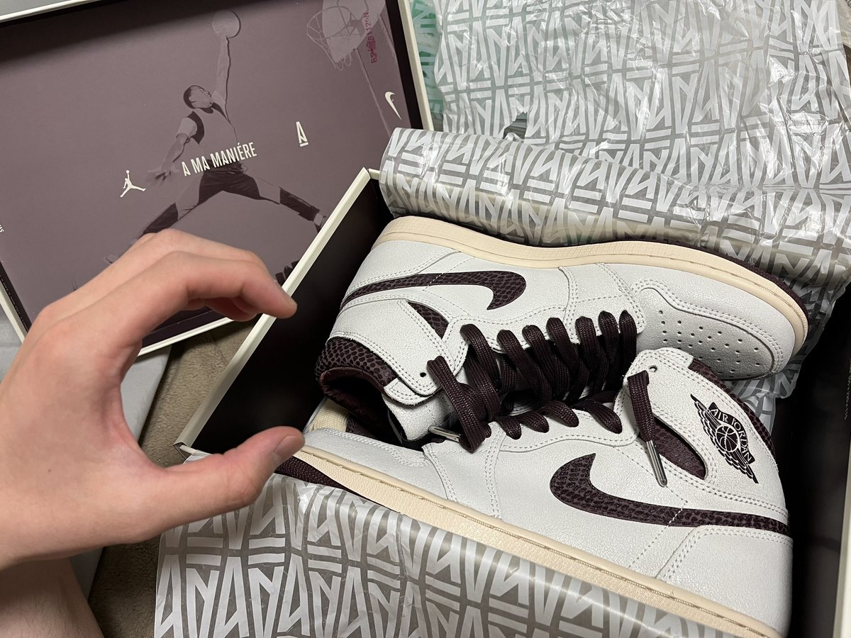 趣味はスニーカーです✨✨
ここではお気に入りの一足を載せてみます👟👟
#hobby2mint #CGC