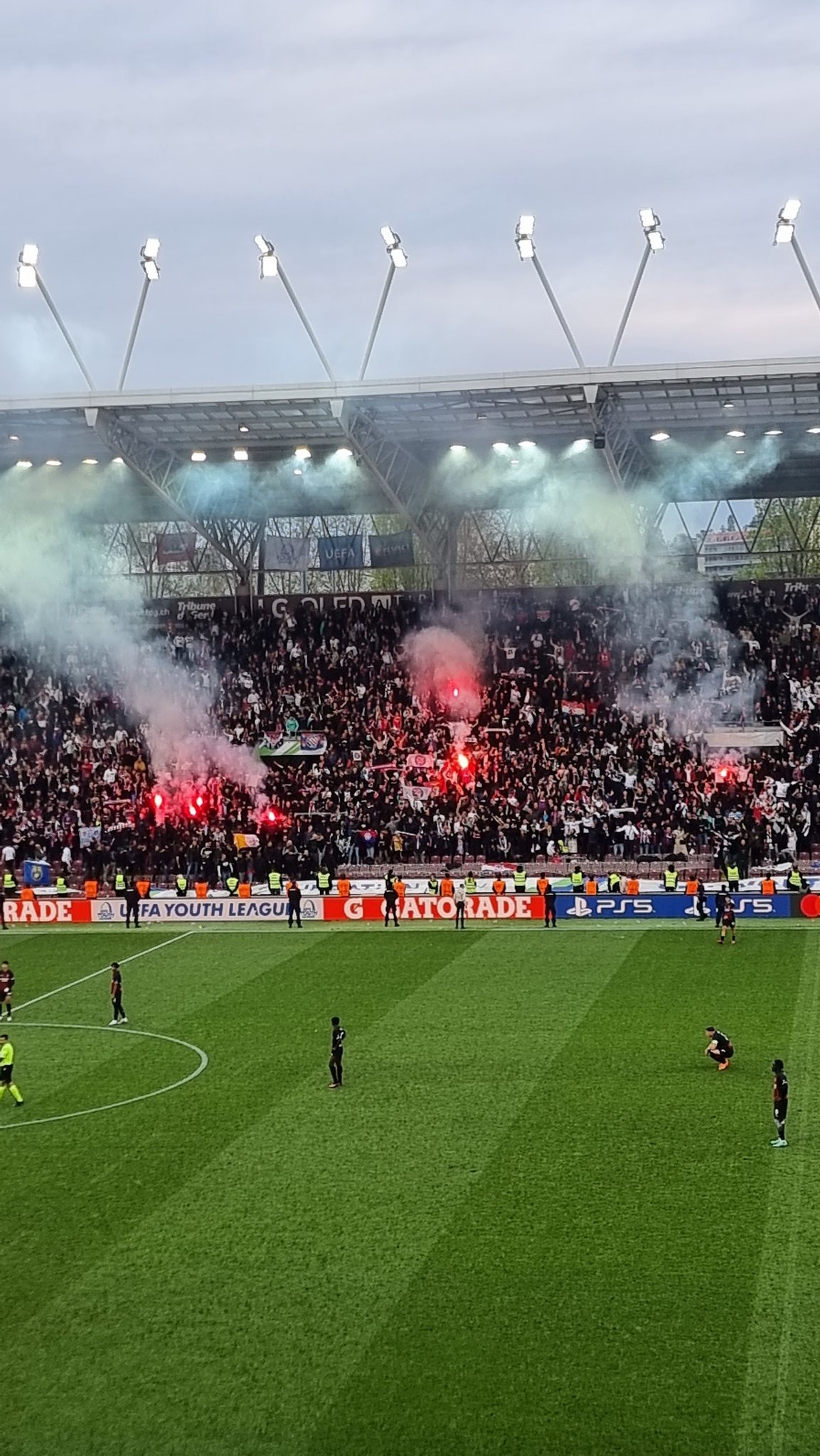 𝔑𝔦𝔠𝔬 𝔊𝔯𝔬𝔲𝔫𝔡𝔥𝔬𝔭𝔭𝔦𝔫𝔤 🇱🇻🏟 on X: 📆 21.04.2023 ⚽ Hajduk  Split U19-AC Milan U19 3:1 🎯 Genève 🏟 Stade de la Praille 👥 🌐 Suisse  🇨🇭 🏆 Youth League 🎟️ 15CHF #groundhopping  / X