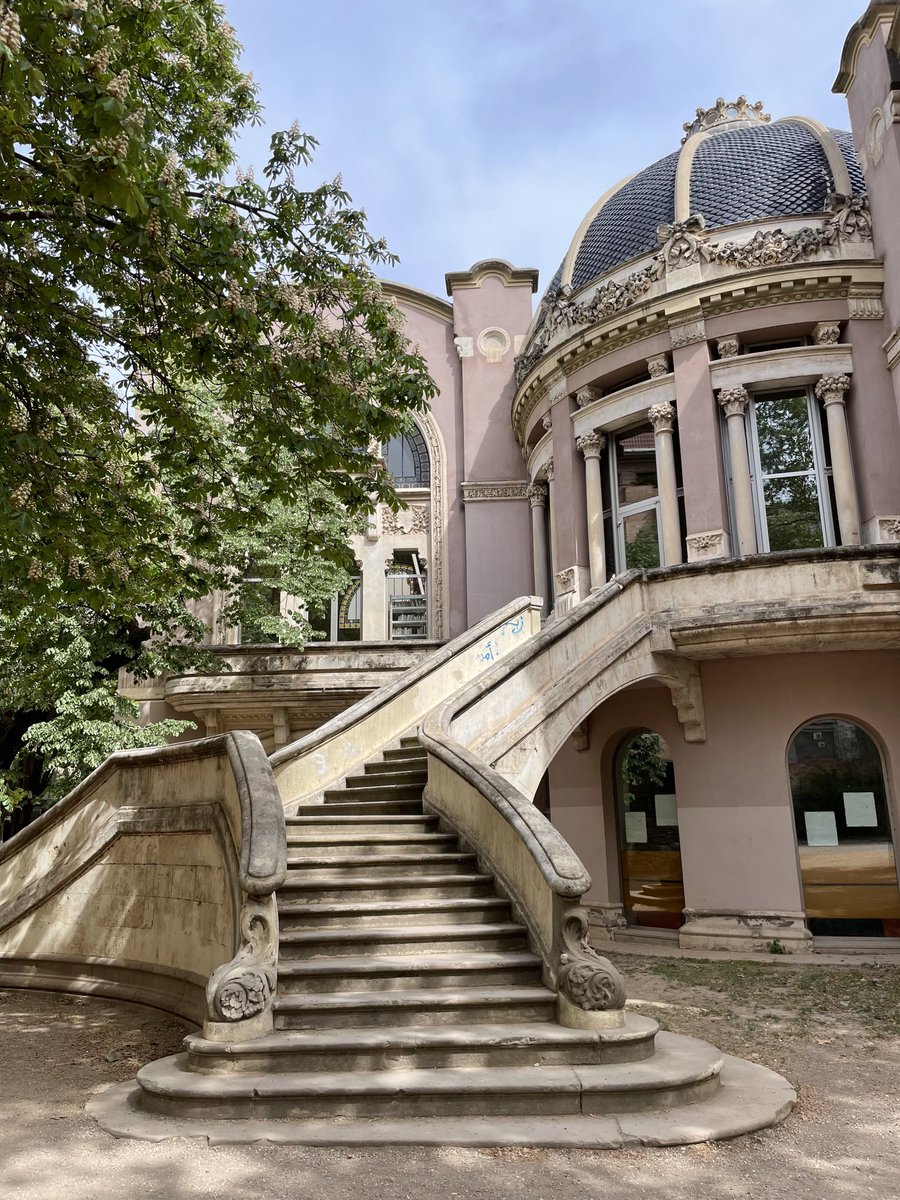 RetllModernisme's tweet photo. El Casino de #Manresa, obra d’Ignasi Oms (1906) https://t.co/YfpknTvOzn