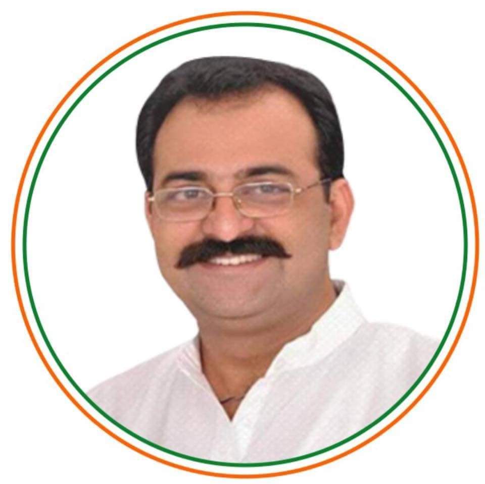 AaminAliDayer's tweet image. अखिल भारतीय कांग्रेस कमेटी के नवनियुक्त सचिव श्री काजी निज़ामुद्दीन जी, श्रीमती अमृता धवन जी, एवं श्री वीरेंद्र सिंह राठौड़ जी को राजस्थान प्रदेश का सह प्रभारी बनने पर हार्दिक बधाई एवं शुभकामनाएं। @INCIndia @INCRajasthan @qazinizamuddin @AmritaDhawan1 #virendrarathore