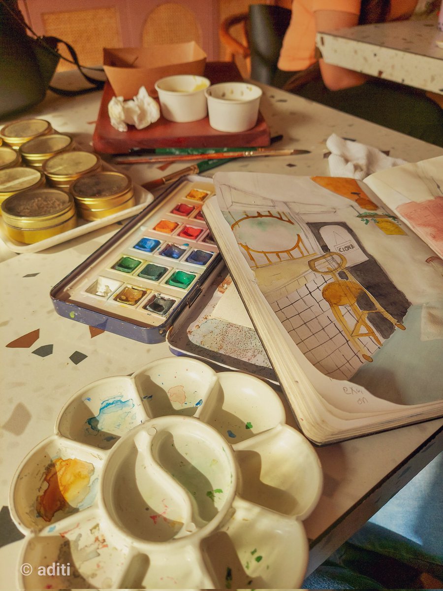 aww_diti's tweet photo. painted a cute cafe 🧋✨ https://t.co/2KRnicl7Y0