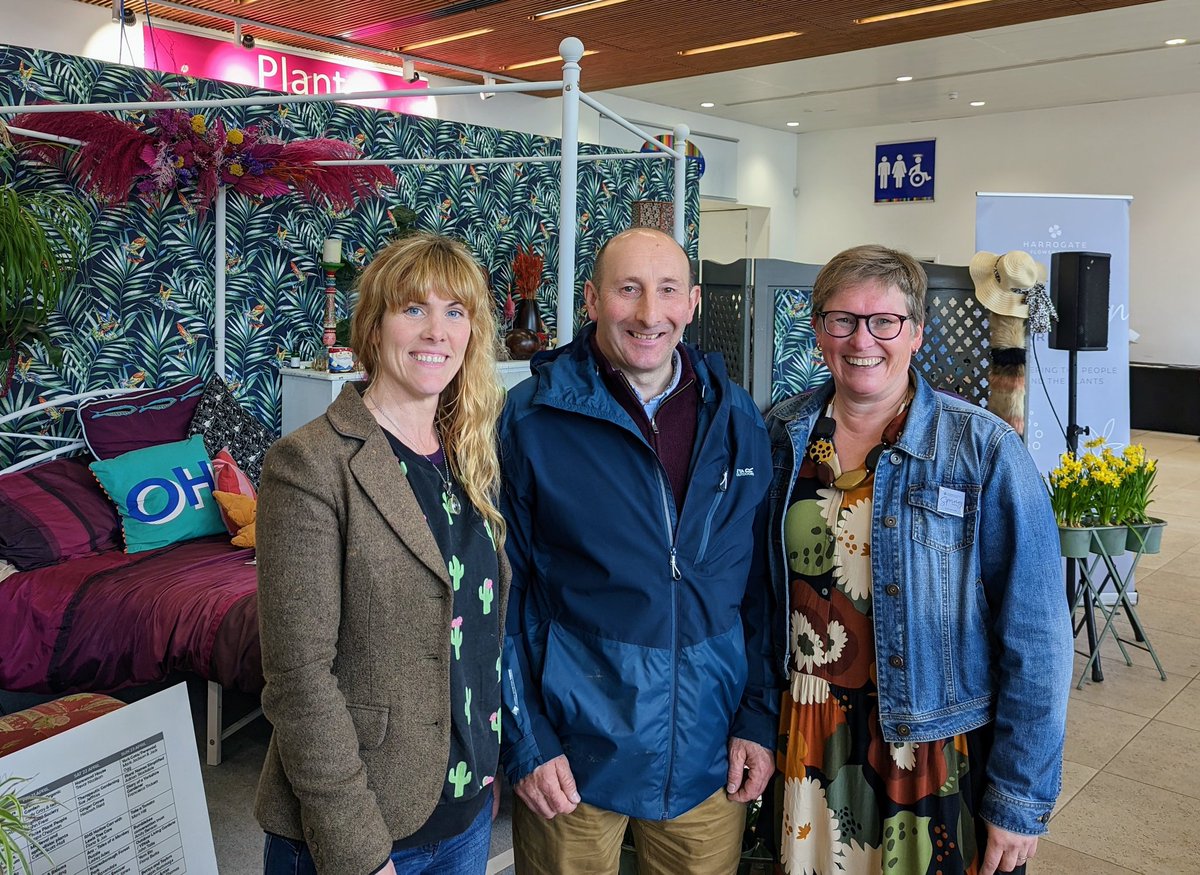 Trevor Nicholson MCIHort from @HarewoodHouse has been talking to Faith Douglas and Sarah Owen-Hughes MCIHort on the Human Gardener Stage 🛏️🌺🌼🌻