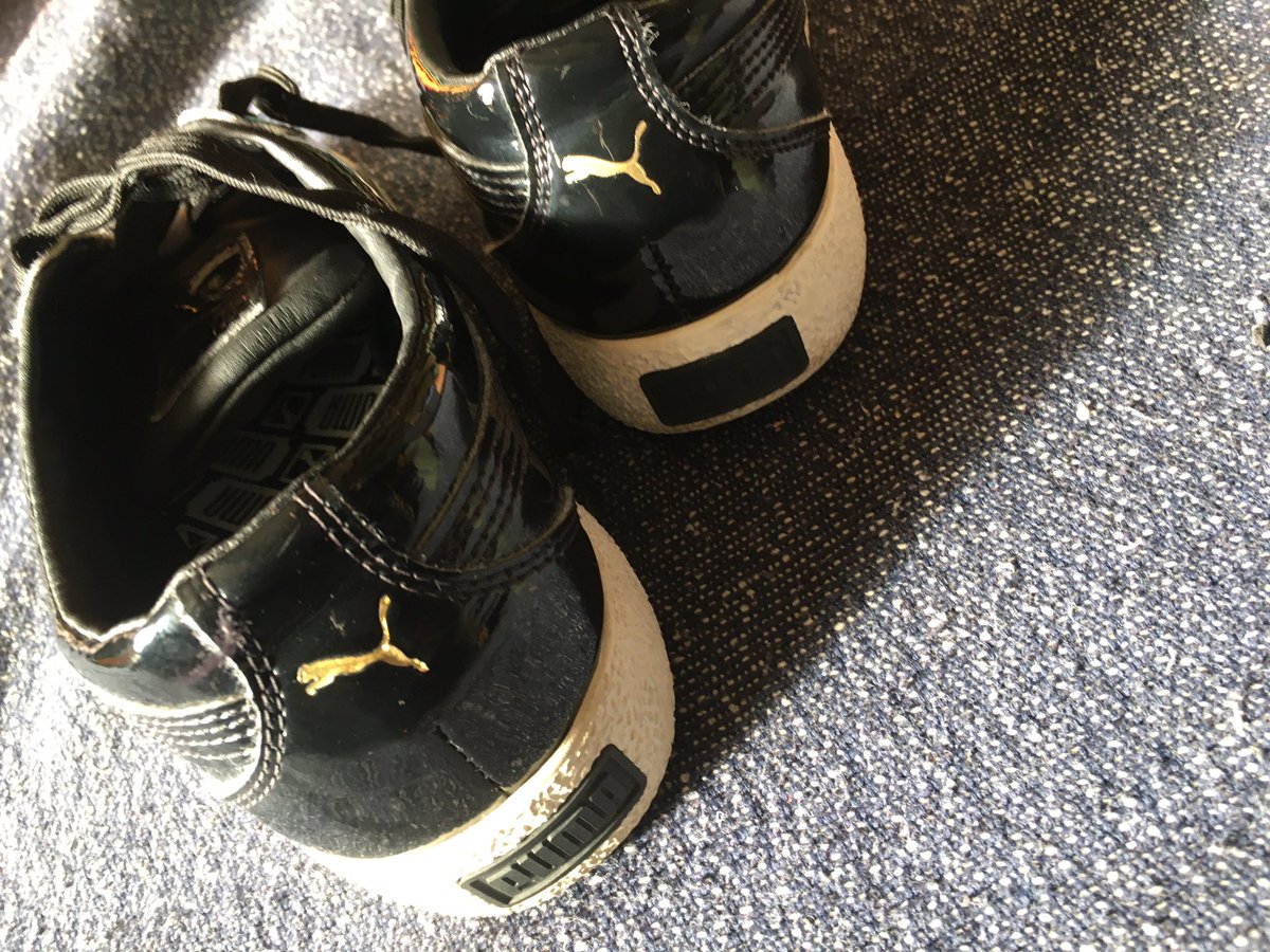 letitsnowonline's tweet photo. Pre loved Pumas M400 
Size UK 5
Excellent Condition
Cash on delivery 
Delivery around Maseru Downtown
#Lstwitter https://t.co/73cPvEqHRq