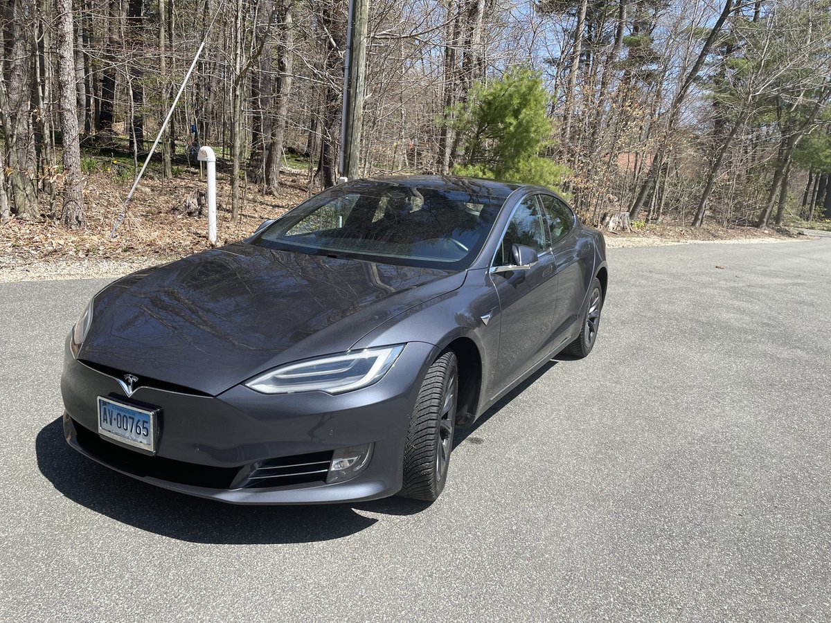 New Listing: Model S Jun 2019 Long Range Silver with HW-3.0, Full Self Driving, driven 88527 miles, located in CT, asking price of $42000. 
#tesla #models #sellmyusedtesla sellmyusedtesla.com