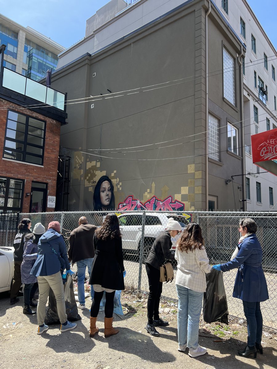EnvironicsMR's tweet photo. Some pictures from our #earthday clean up yesterday 🌎
#earthday2023 #graffitialley #teambonding #environicsresearch https://t.co/qwtgibOpBD