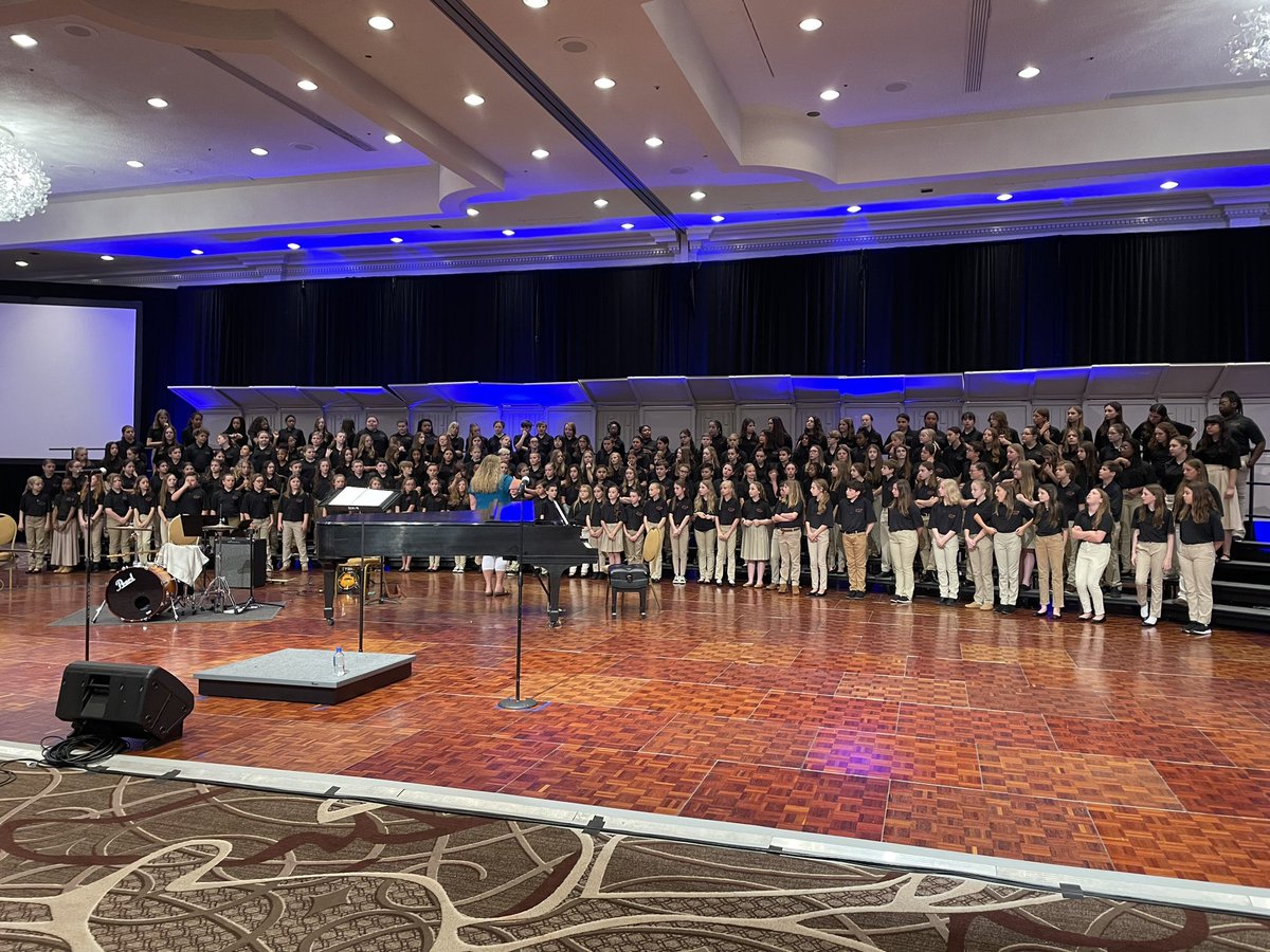 ROCKSPRINGSBAND's tweet photo. So proud of our RSMS Choral Department and the students representing our  school in the Tennessee Treble Choir concert at TMEA!! @RSMSKNIGHTS @RCSArts https://t.co/dQGgdaMQrl