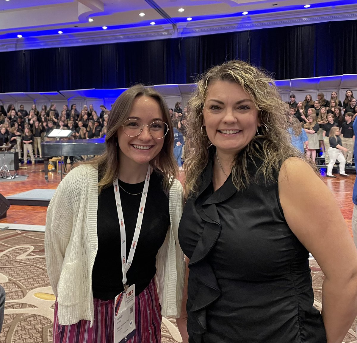 ROCKSPRINGSBAND's tweet photo. So proud of our RSMS Choral Department and the students representing our  school in the Tennessee Treble Choir concert at TMEA!! @RSMSKNIGHTS @RCSArts https://t.co/dQGgdaMQrl