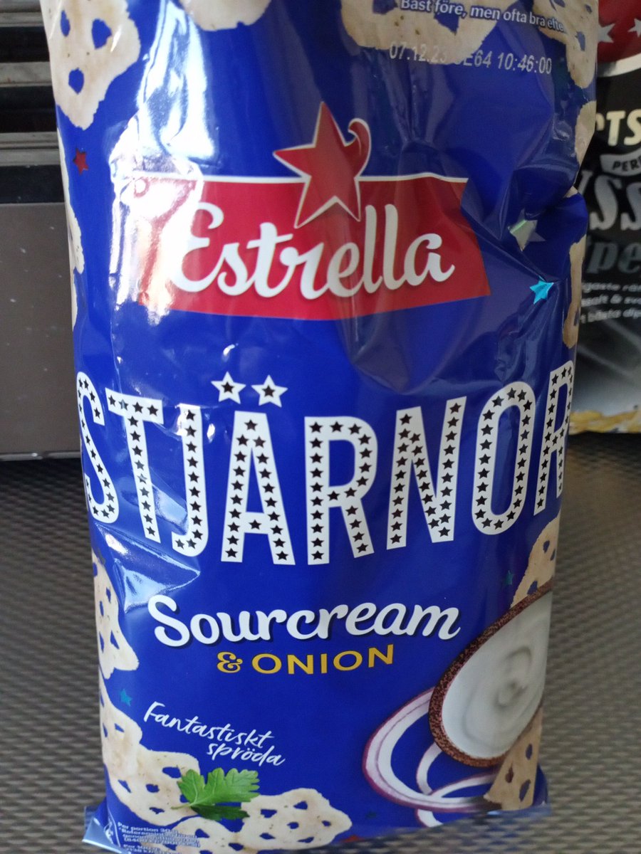 Hade precis en omröstning här hemma och den här vann pga är den godaste saken att stoppa i mun någonsin. Är ev lite mittpådagenfull men den är ändå godast. Alla jag röstade för. Så den vann.