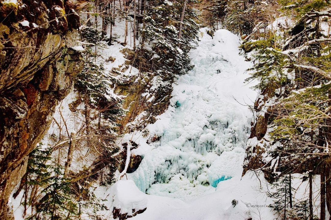 Spring is here but we're still enjoying some frosty blue waterfalls! 
📷: <a href="/moments/">sanam khan</a>.captured.by.mal (Crystal Cascade)