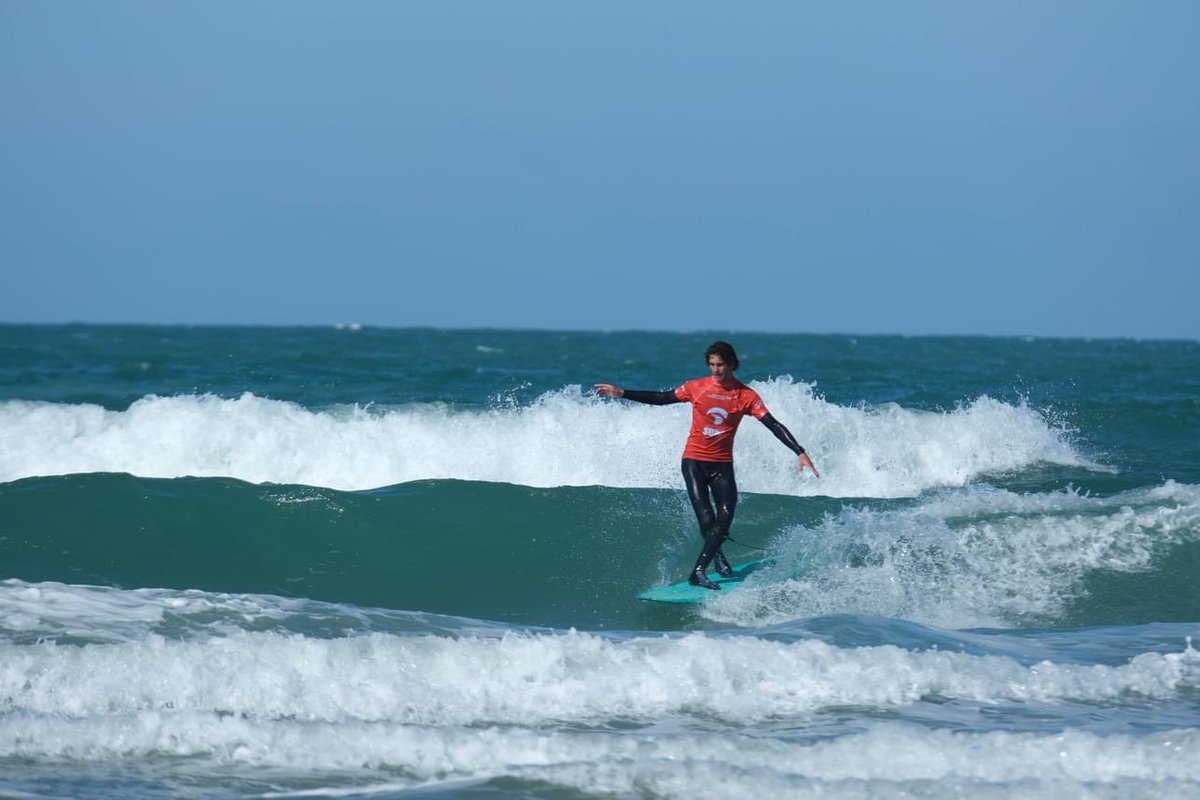 YannickMOREAU's tweet photo. 🏄🏻♀️ • Ça glisse à #Tanchet !
La @VilleDesSables, destination #surf incontournable, a le plaisir d’accueillir l’Open de France de #longboard et de stand up paddle organisé par l’Olonna Surf Club !
Un beau week-end pour tous les amateurs des sports de glisse et pour notre championne Canelle Lebreton !
