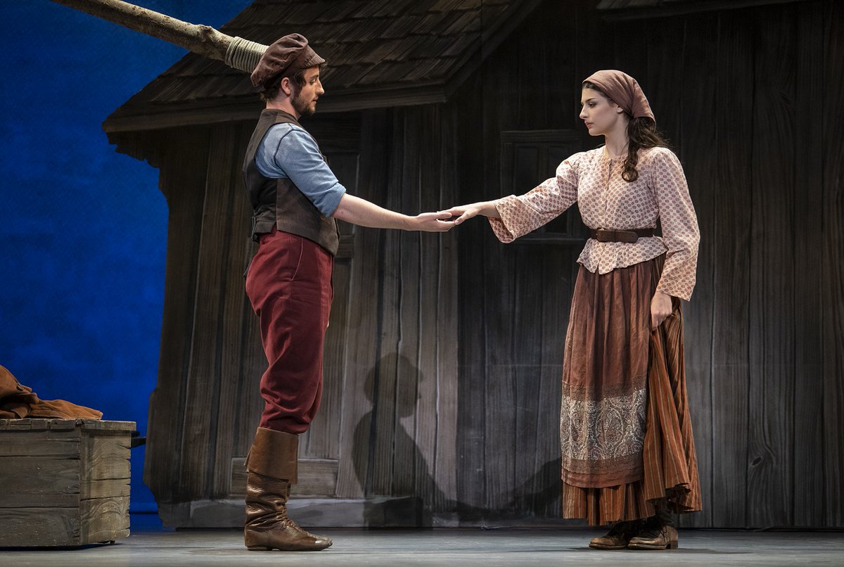 broadwayfresno's tweet photo. Fall in love all over again with the #FiddlerTour ❤️

Playing at the Saroyan Theatre May 16-17 

#Fresno #Broadway

📸 Joan Marcus https://t.co/Qa40UZ2Vjs