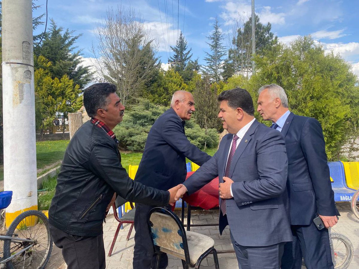 cumaliince51's tweet photo. Gayemiz, hedefimiz ve istikametimiz daha güçlü bir Türkiye’dir; “Turan” dır, “Kızıl Elma”dır!
📍Tırhan Köyümüzü ve Bağlama beldemizi ziyaret ettik
Cumali İnce
Niğde Milletvekili Adayı
#türkiyeyüzyılı #devletbahçeli #cumhurittifaki #mhp #nigde #kesfet #kesfet #ulkucu https://t.co/Hyvm6n4tb6